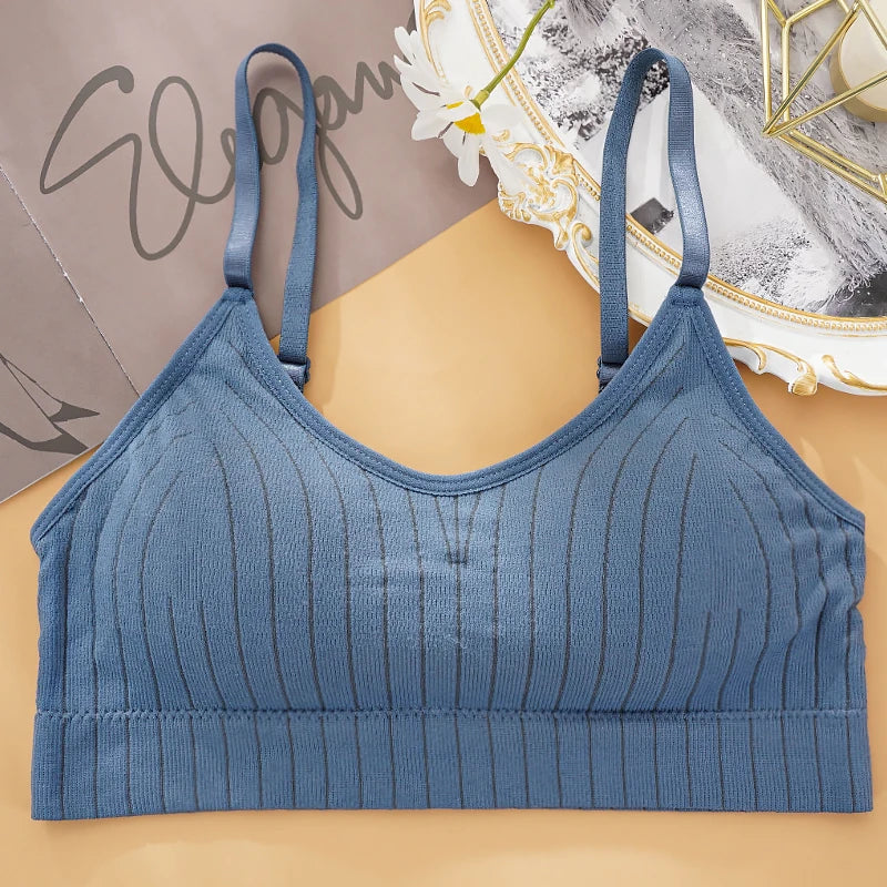 Kit com 3 Tops Femininos Sem Costura - Bralette Sem Fio, com Bojo, Ideal para Esporte, Lingerie ou Uso Diário